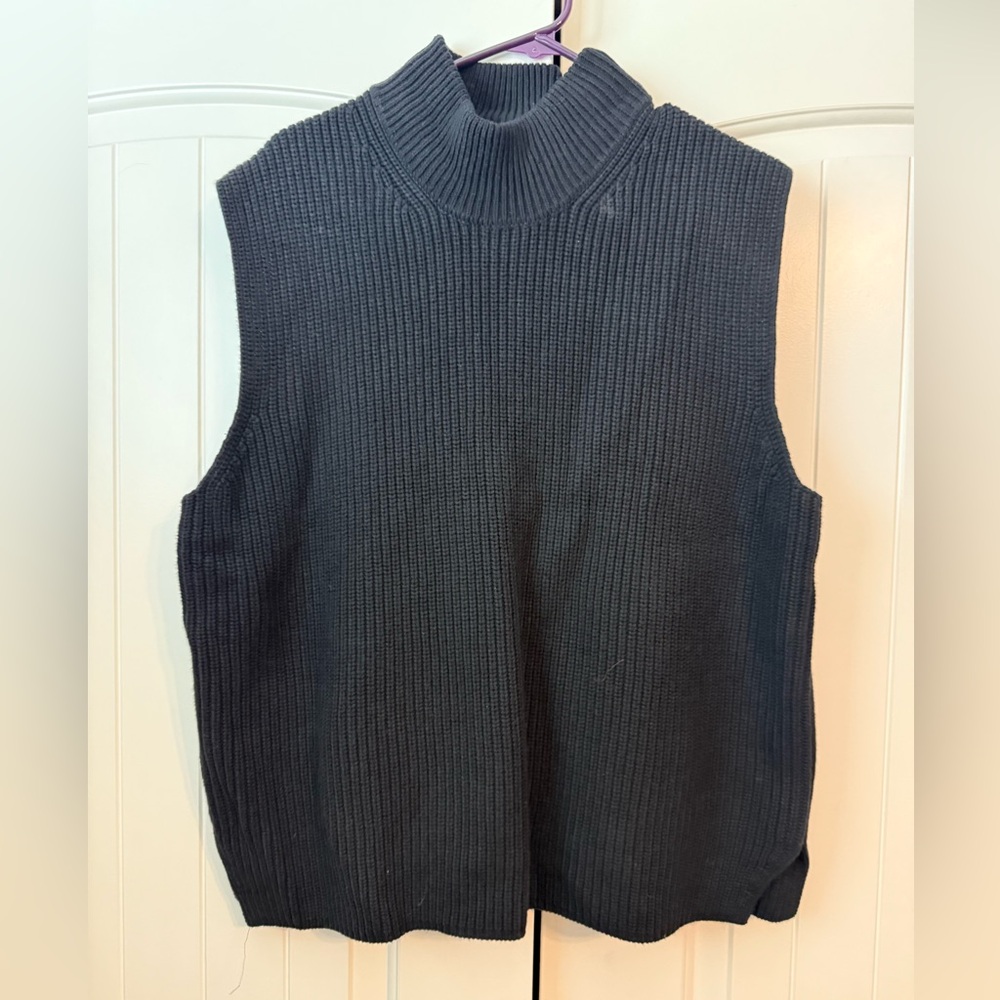 Abercrombie & Fitch Black Turtleneck Sweater Vest